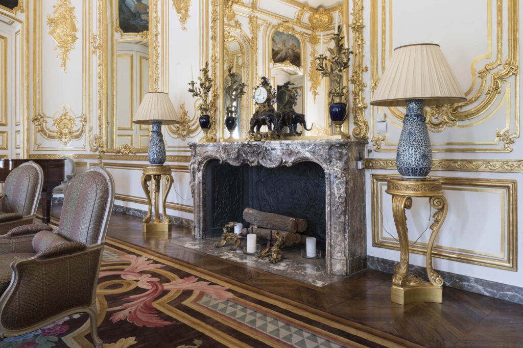 Paris - Chief of Mission Residence (BI-LAT) - Louis XV Elephant Clock in situ Paris - Chief of Mission Residence (BI-LAT) - Louis XV Elephant Clock in situ