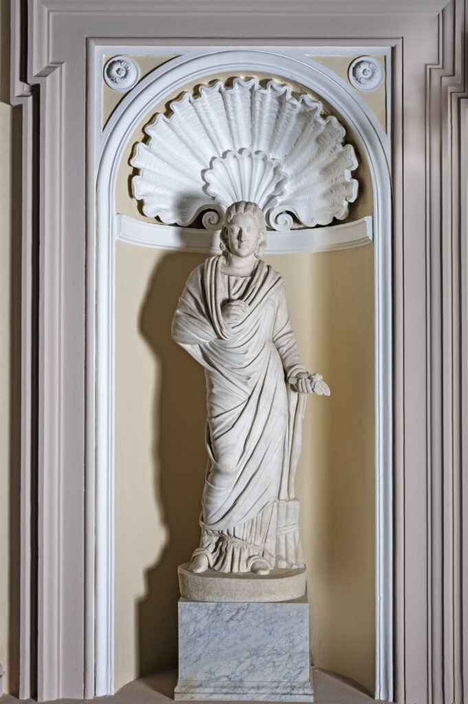 Rome Chancery (Palazzo Margherita and Twin Villas) | Female figure with poppies and corn Rome Chancery (Palazzo Margherita and Twin Villas) | Female figure with poppies and corn
